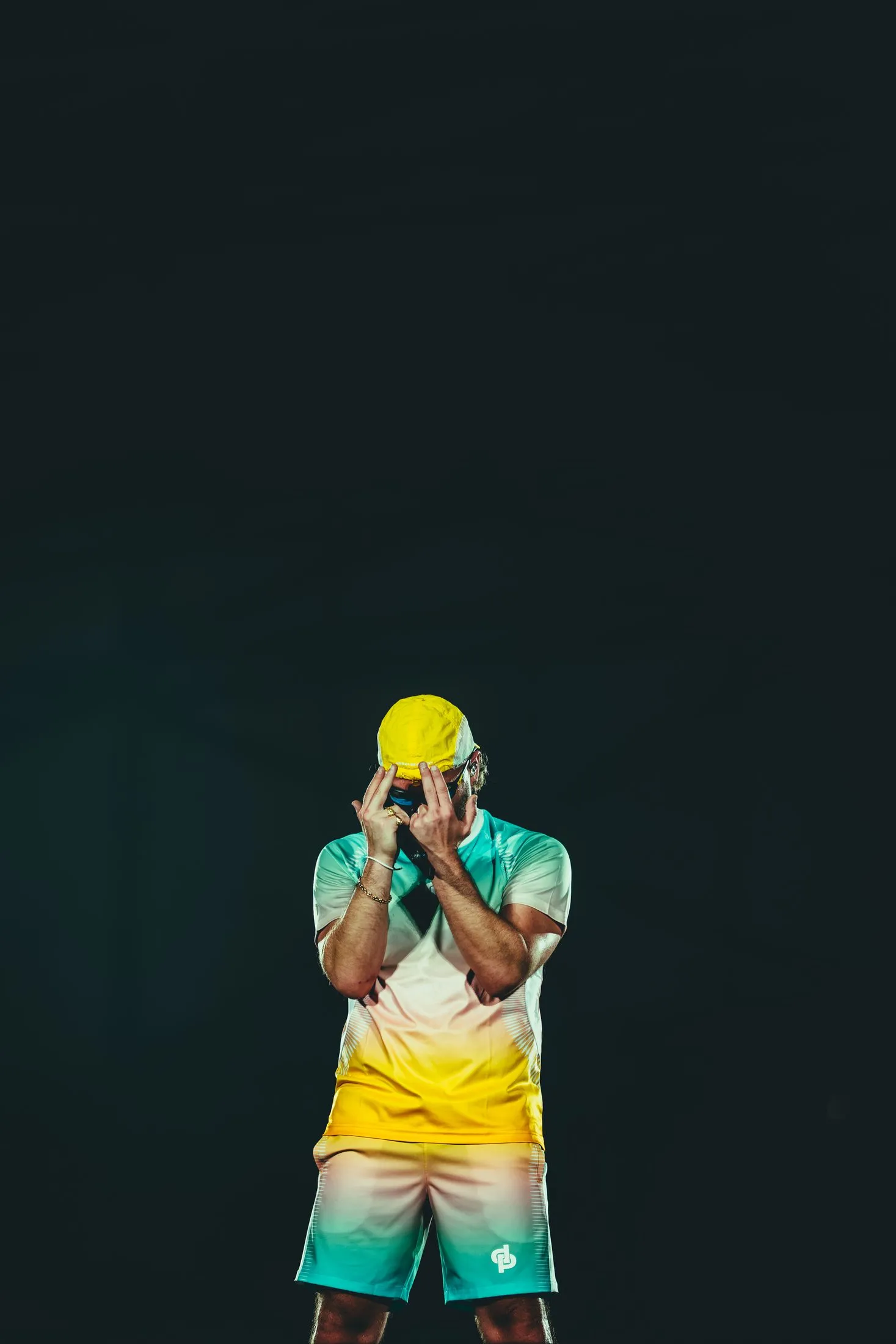 f
